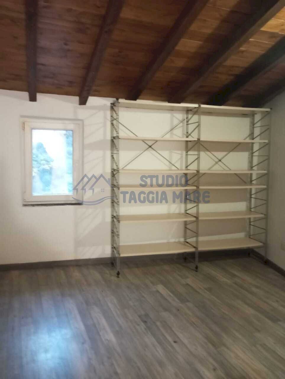 3.jpeg - Two-room apartment Via Magenta, Badalucco - photo 2