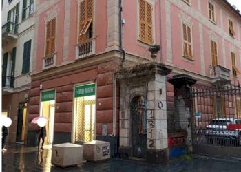 2.png - Show room all'asta Via Sestri 63, Genova (zona Sestri Ponente) - foto 1