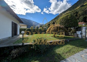 Giardino anteriore.jpg - Villa Via alla Piana 84, Cannobio - photo 3