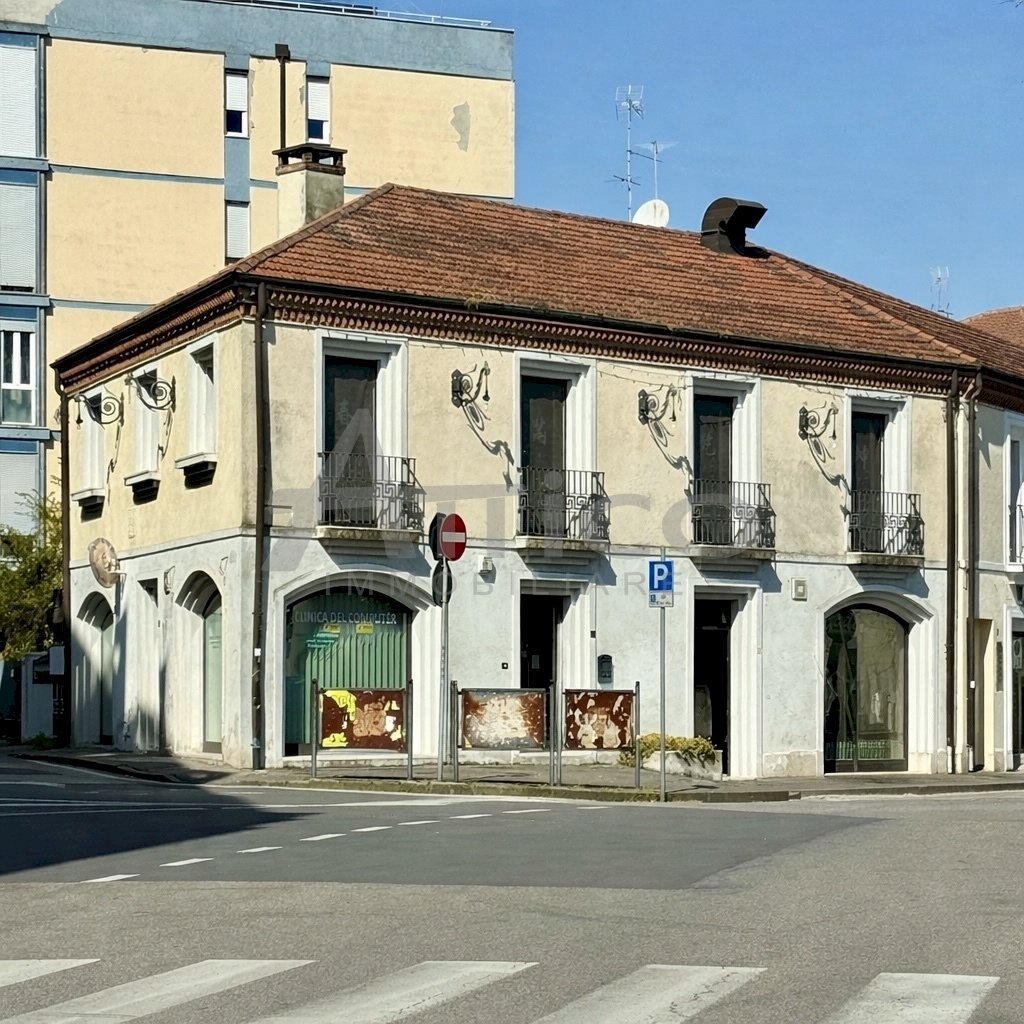 2037A5F3-D160-4361-9754-861AF87B0825.jpeg - Independent house Via Felice Cavallotti 2, Rovigo - photo 1