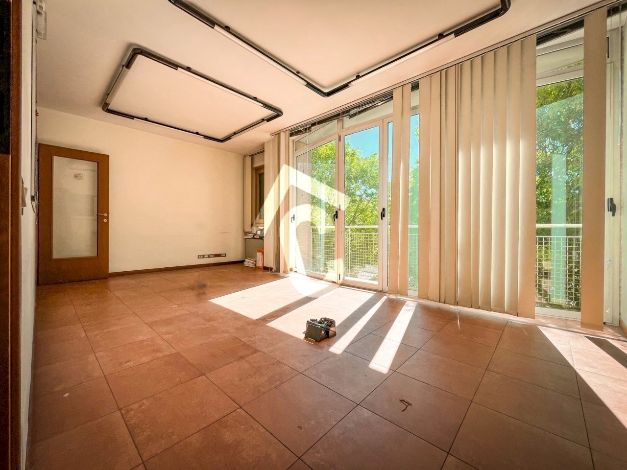 73781.jpg - Office Jesi - photo 1