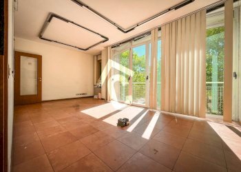 73781.jpg - Office Jesi - photo 1