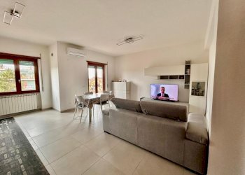 WhatsApp Image 2026-04-22 at 16.32.32 (5).jpg - Three-room apartment Via Nazionale Tiburtina 65, Guidonia Montecelio - photo 8