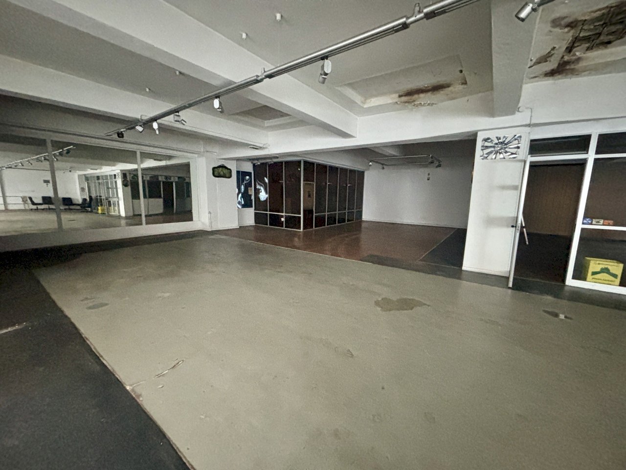 IMG_7340.JPG - Commercial Premises Via Parella 3, Torino (neighborhood Barriera Milano) - photo 2