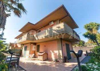 Via Donizetti 15 (4).jpg - Porzione di casa Via Gaetano Donizetti 15, Mascalucia - foto 1