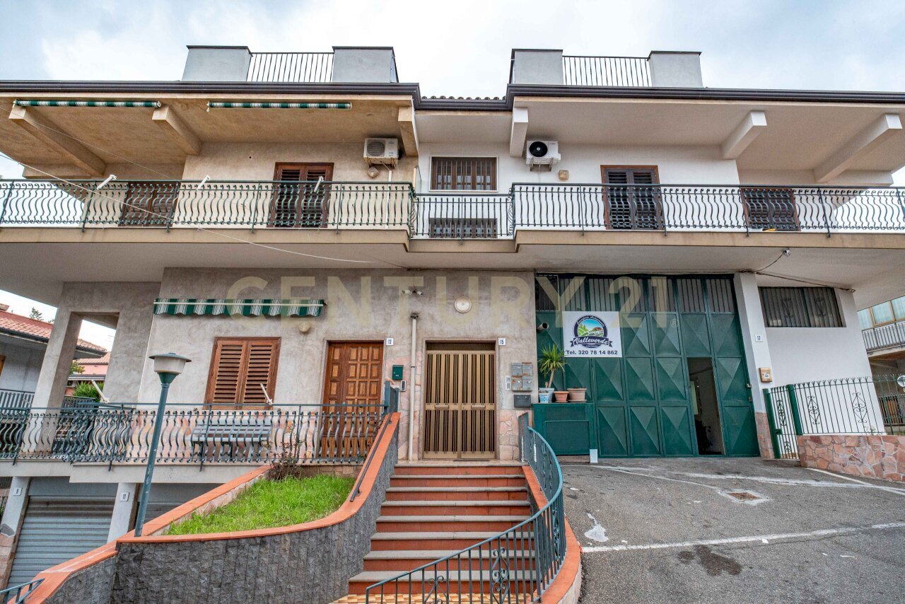 DSC05812.jpg - Quadrilocale Via delle Rose 17, Valverde - foto 2