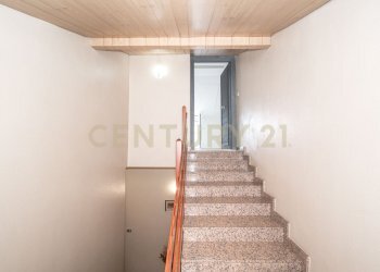 DSC05814.jpg - Quadrilocale Via delle Rose 17, Valverde - foto 4