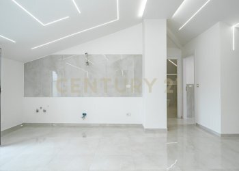 DSC05820.jpg - Quadrilocale Via delle Rose 17, Valverde - foto 9