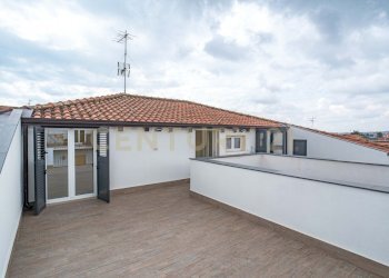 DSC05832.jpg - Quadrilocale Via delle Rose 17, Valverde - foto 17