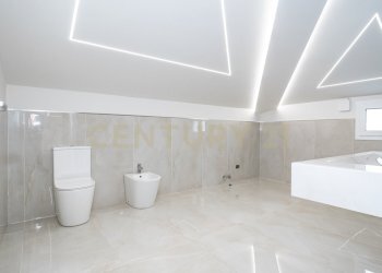 DSC05839.jpg - Quadrilocale Via delle Rose 17, Valverde - foto 22