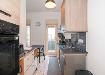 DSC05310.jpg - Trilocale Via Antonello da Messina 2, Catania - foto 4