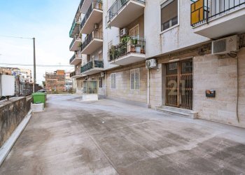 DSC05332.jpg - Trilocale Via Antonello da Messina 2, Catania - foto 24