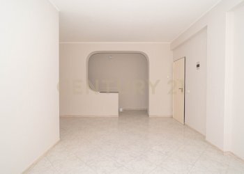 DSC05479.jpg - Quadrilocale Via Salvo D'Acquisto 42, Aci Catena - foto 4