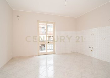 DSC05488.jpg - Quadrilocale Via Salvo D'Acquisto 42, Aci Catena - foto 11