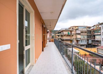 DSC05490.jpg - Quadrilocale Via Salvo D'Acquisto 42, Aci Catena - foto 13