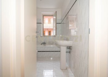 DSC05498.jpg - Quadrilocale Via Salvo D'Acquisto 42, Aci Catena - foto 17