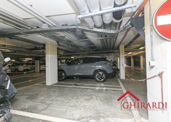 1.0 POSTI AUTO 5-7 BOMBINI.jpg - Box Via Bombrini, Genova (zona Sampierdarena) - foto 13