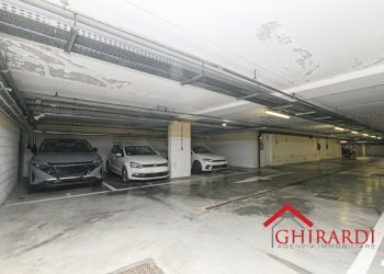 1.3 POSTI AUTO 1-4 BOMBINI.jpg - Box Via Bombrini, Genova (zona Sampierdarena) - foto 22