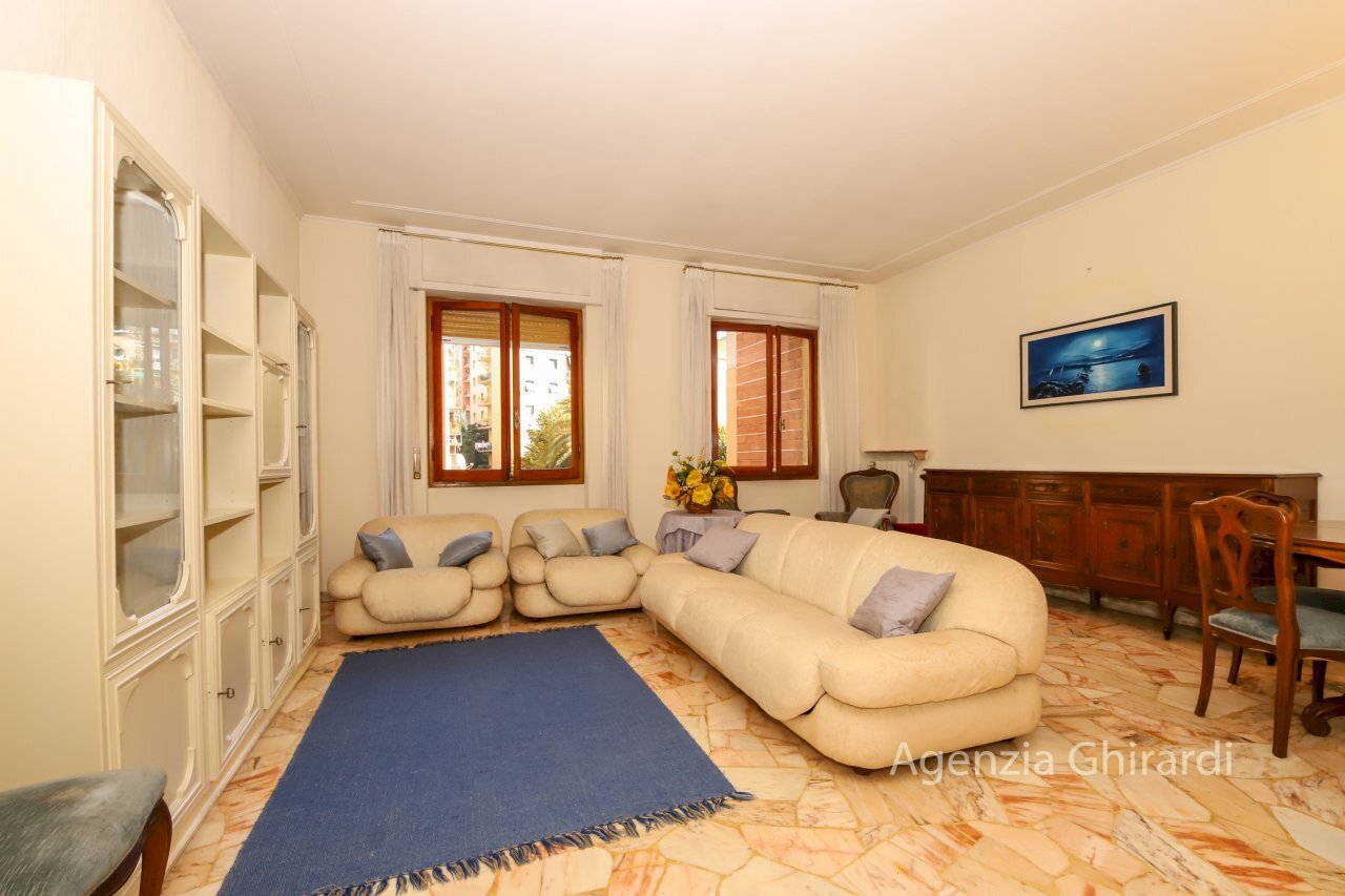 2.0 soggiorno.jpg - Appartamento Via Briscata 7, Genova (zona Sestri Ponente) - foto 3