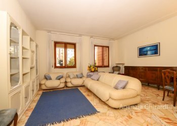 2.0 soggiorno.jpg - Appartamento Via Briscata 7, Genova (zona Sestri Ponente) - foto 3