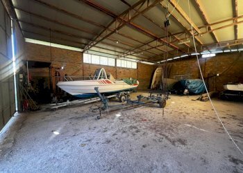 708907fa-2303-450b-afa0-d45d70a99a1b.jpg - Magazzino Via del Combattente 1, Anzio - foto 2