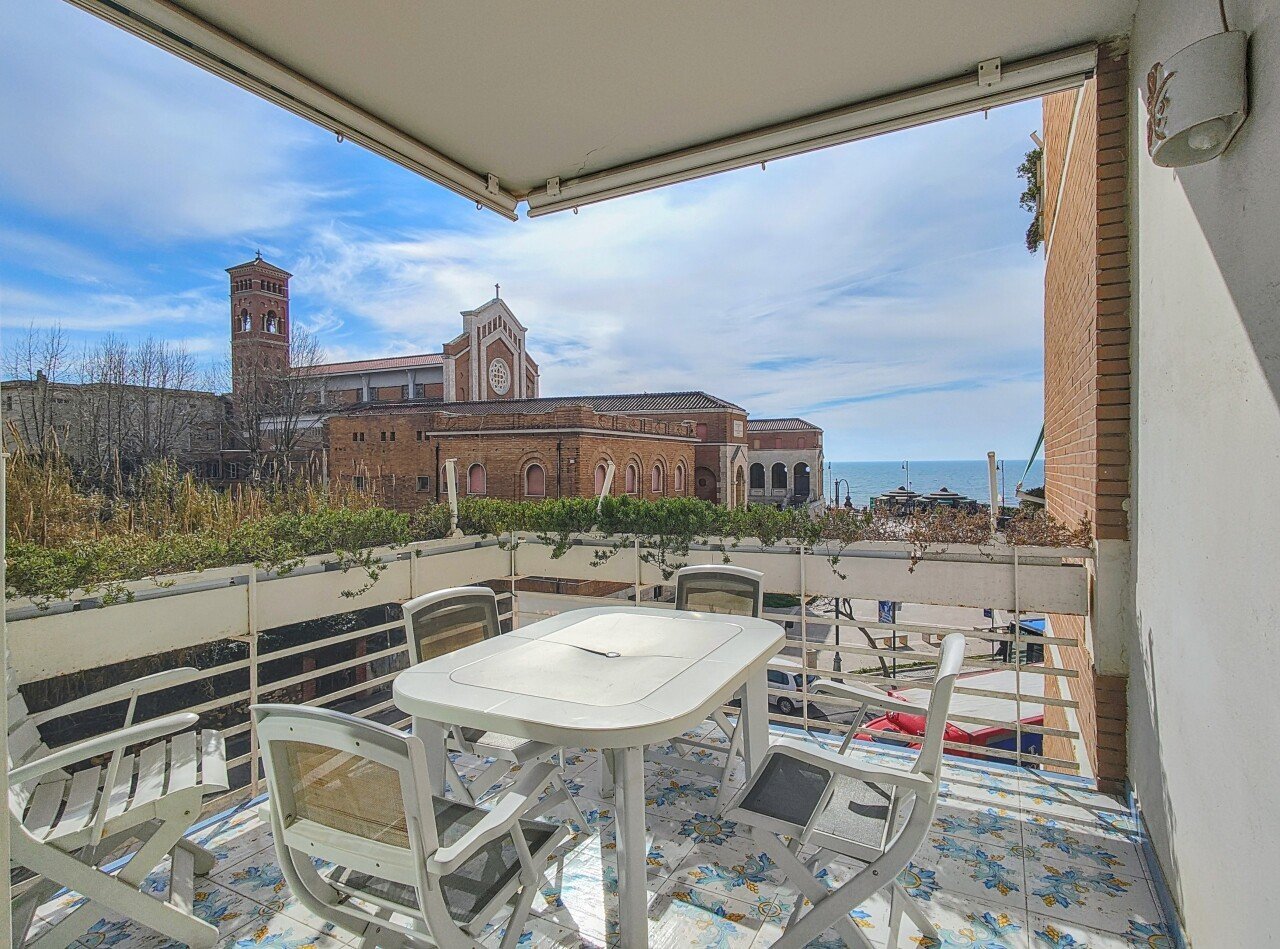 IMG_20240216_113834193_HDR_AE~2.jpg - Three-room apartment Viale Giacomo Matteotti 153, Nettuno - photo 1