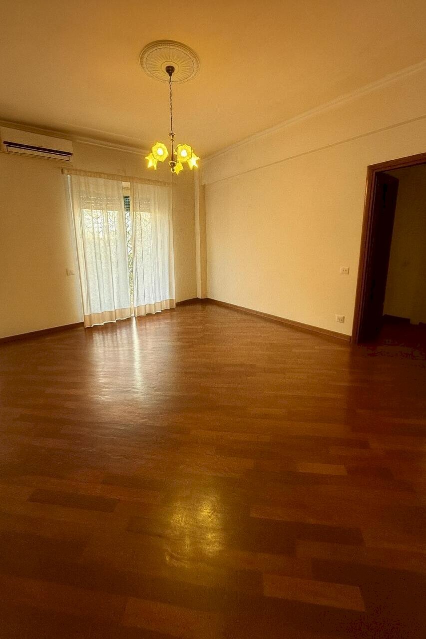 PHOTO-2025-12-06-18-04-15[4].jpg - Appartamento Via Arturo Graf 52, Roma - foto 3