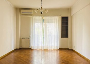 PHOTO-2025-12-06-18-04-15[3].jpg - Appartamento Via Arturo Graf 52, Roma - foto 4