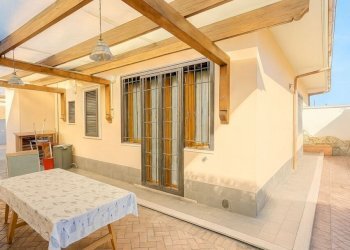 53f192ae-4b80-46c7-98b0-f5d4543216bd.jpeg - Independent house Via Casal di Claudia 47, Anzio - photo 5