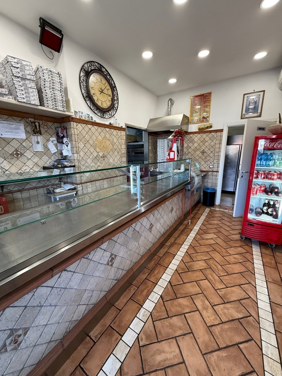 IMG_7637.jpg - Commercial Premises Via Santa Maria 160, Nettuno - photo 2