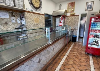 IMG_7637.jpg - Locale Commerciale Via Santa Maria 160, Nettuno - foto 2