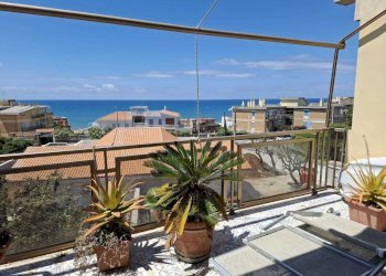 terrazza - Attic viale delle Nereidi 31, Anzio - photo 1