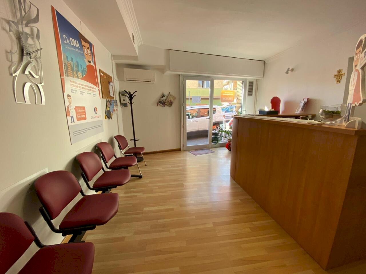 7d3969fb-6797-4480-8628-7eb644bd3e30.jpg - Commercial Premises Via Francesco Breschi 28, Anzio - photo 1