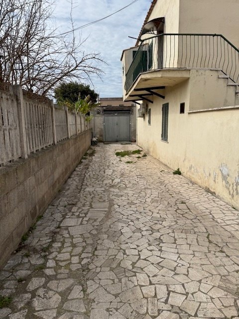 IMG_4378.jpg - Magazzino Viale Guglielmo Marconi 229, Anzio - foto 2