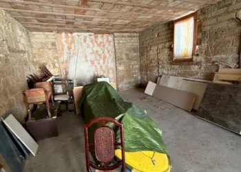 IMG_4390.jpg - Magazzino Viale Guglielmo Marconi 229, Anzio - foto 12