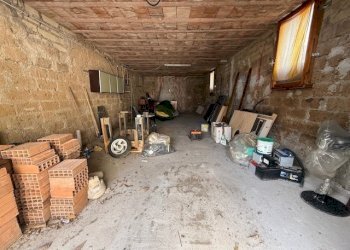 IMG_4395.jpg - Magazzino Viale Guglielmo Marconi 229, Anzio - foto 17