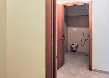 IMG_20250225_164251464~2.jpg - Locale Commerciale Via alberto giolitti 53, Roma (zona Mezzocammino) - foto 14