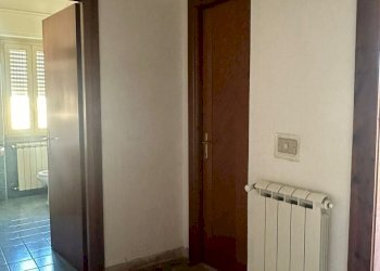 7d2f8f1b-6b31-4405-9e83-c7dd437c5d5b.jpg - Three-room apartment Via Luigi Mazza 3, Anzio - photo 4