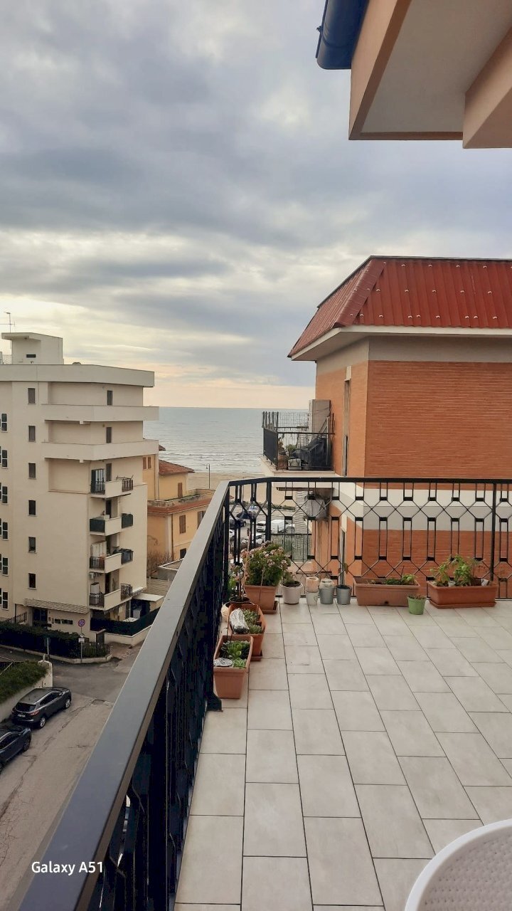 df43ec22-3287-4cbd-a313-7e7285dbd240.jpg - Three-room apartment Via Venezia 5, Nettuno - photo 1