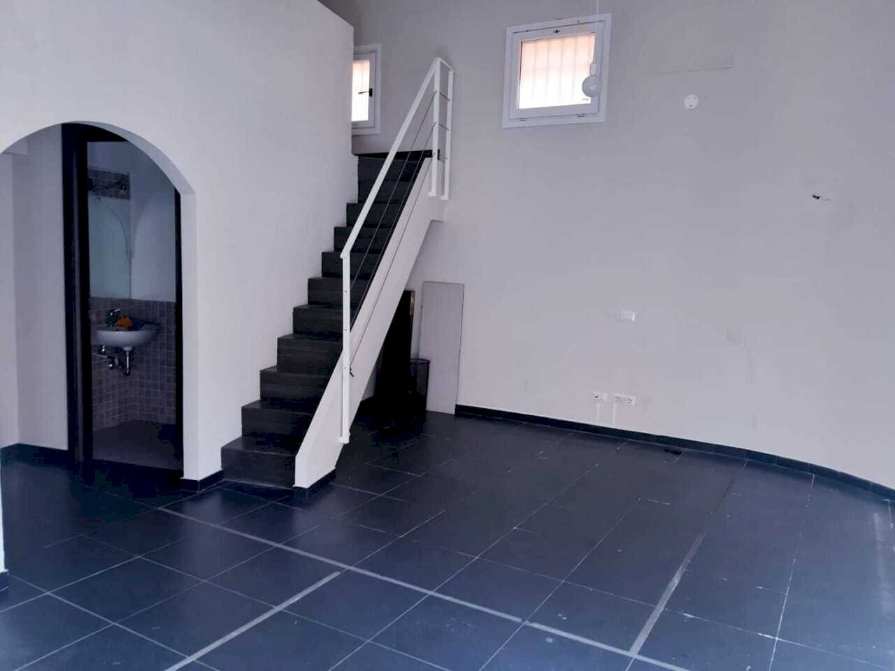 9afe8d9c-282b-4c91-a571-2cfae8c42b89.jpg - Commercial Premises Via Francesco Breschi 2, Anzio - photo 1