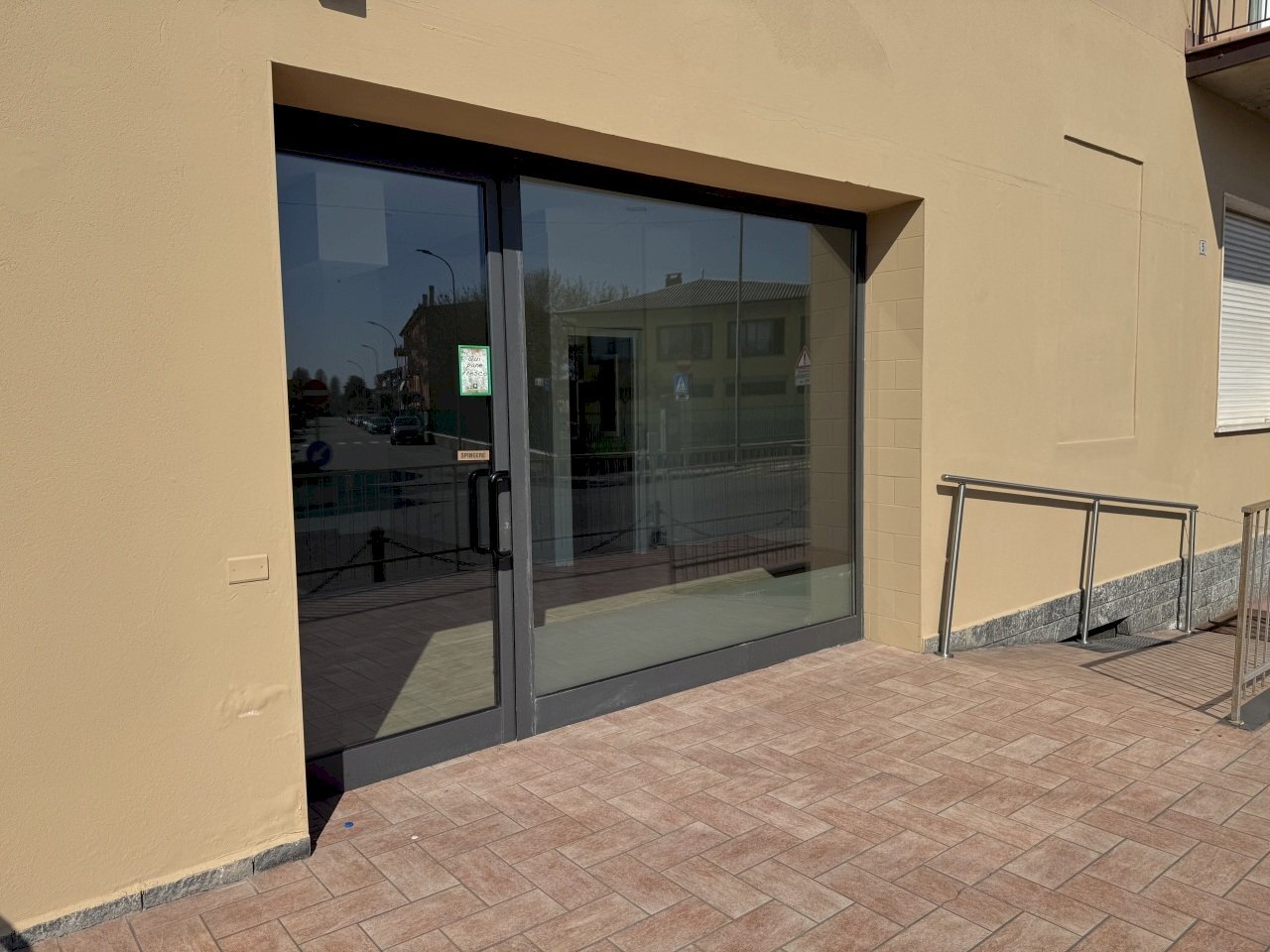 IMG_0006.jpeg - Commercial Premises Via Lodi 5, Cornegliano Laudense - photo 2