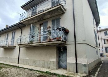 facciata - Trilocale Via Giacomo Puccini, Pianello Val Tidone - foto 24