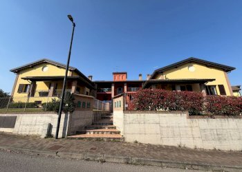 WhatsApp Image 2026-03-23 at 15.39.30 (1).jpeg - Quadrilocale Varano de' Melegari - foto 2