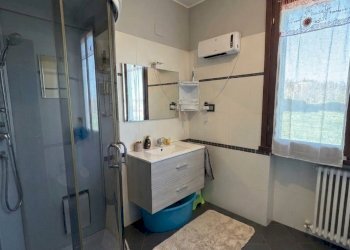 Gemini_Generated_Image_8aj0my8aj0my8aj0.png - Quadrilocale Varano de' Melegari - foto 13