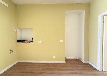 IMG_4540.JPG - Bilocale Via Sigismondo Gerdil 5, Torino (zona Valdocco) - foto 2