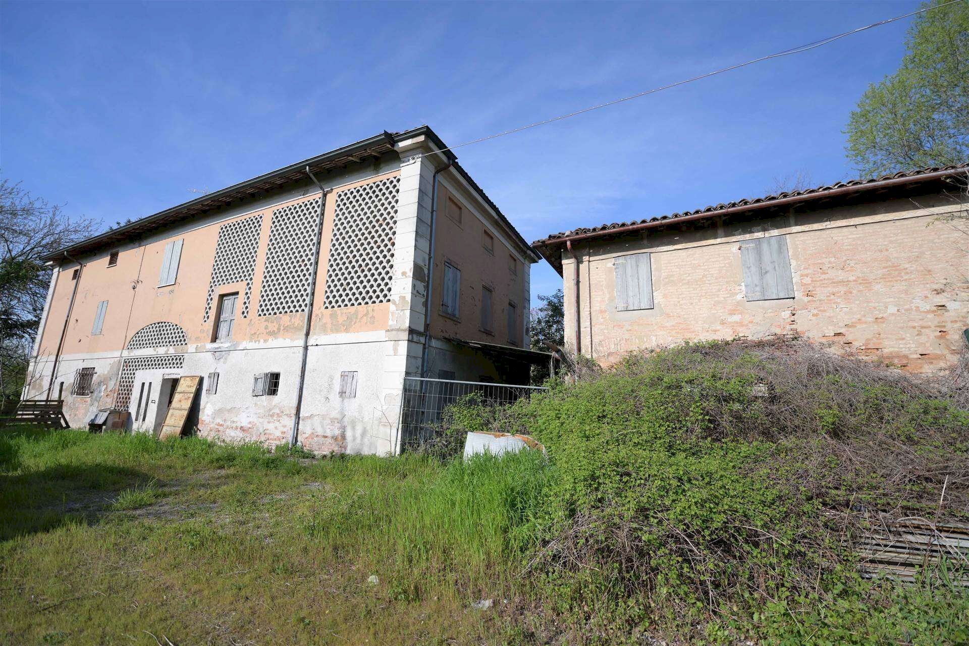 Independent house Strada Nazionale Per Carpi Nord 1260, Modena - photo 1