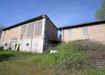 Independent house Strada Nazionale Per Carpi Nord 1260, Modena - photo 1