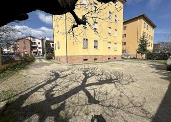 Cortile interno - Trilocale Via Vittorio Veneto, 5, Imola - foto 20