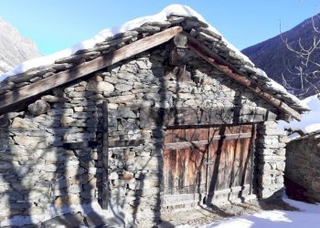 Casa indipendente Frazione Frassiney, 10, Rhemes-Saint-Georges - foto 2