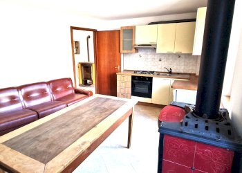Casa indipendente Frazione Frassiney, 10, Rhemes-Saint-Georges - foto 2